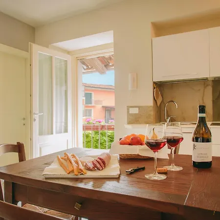 La Rosa Nel Borgo - Con Balcone *