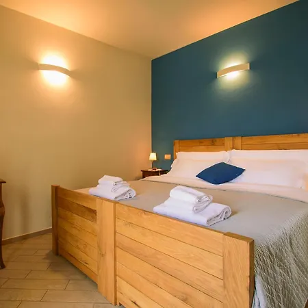 La Rosa Nel Borgo - Con Balcone